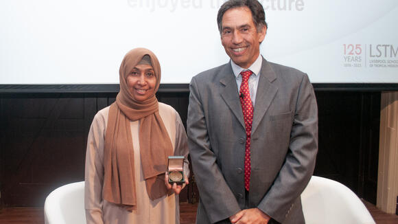 Professor Najla Al-Sonboli presented with the Leverhulme Medal by Professor David Lalloo